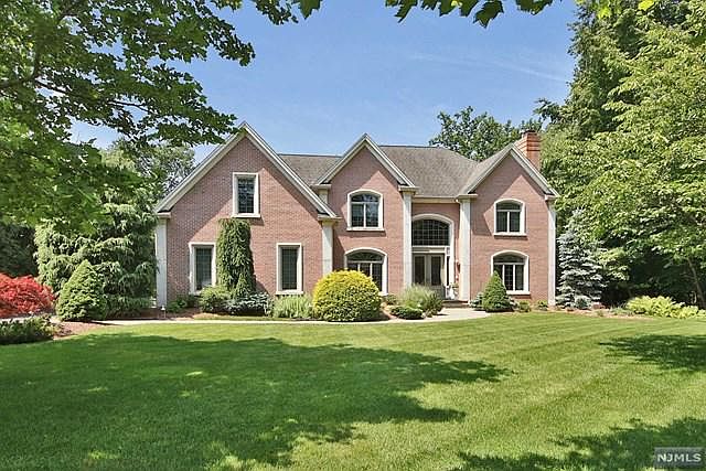 1st image of 228 Sunrise Ct