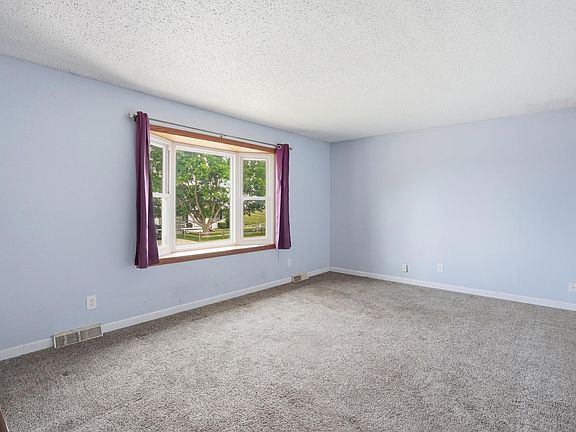 5th image of 1635 Ennen Dr
