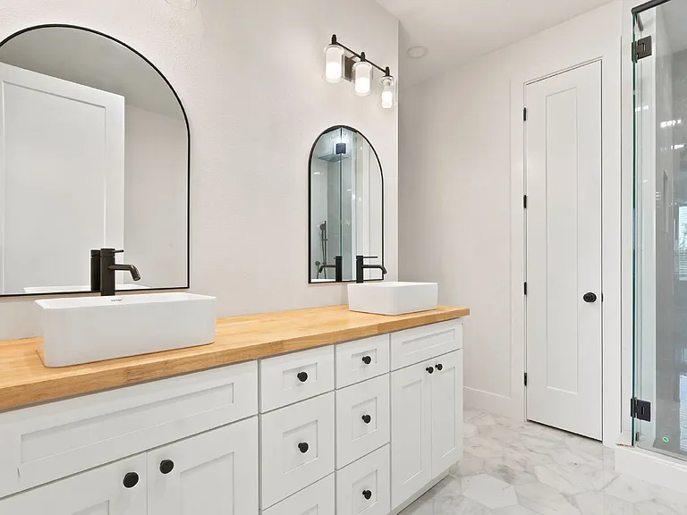 2138 W Nassau St #2 — Photo 5