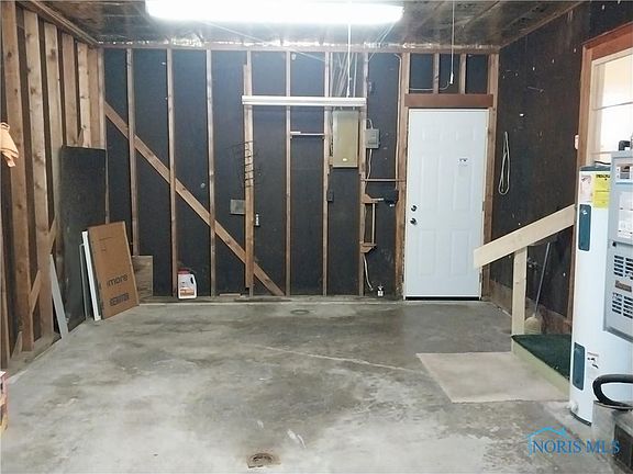 5th image of 230 Columbia St