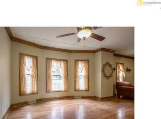 4015 Locust St, Kansas City, MO 64110