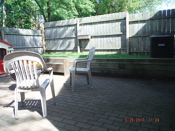 2nd image of 555 James Ave SE