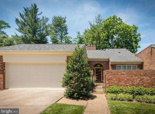 3916 Rust Hill Pl, Fairfax, VA 22030