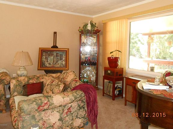 3rd image of 1740 Union Ave