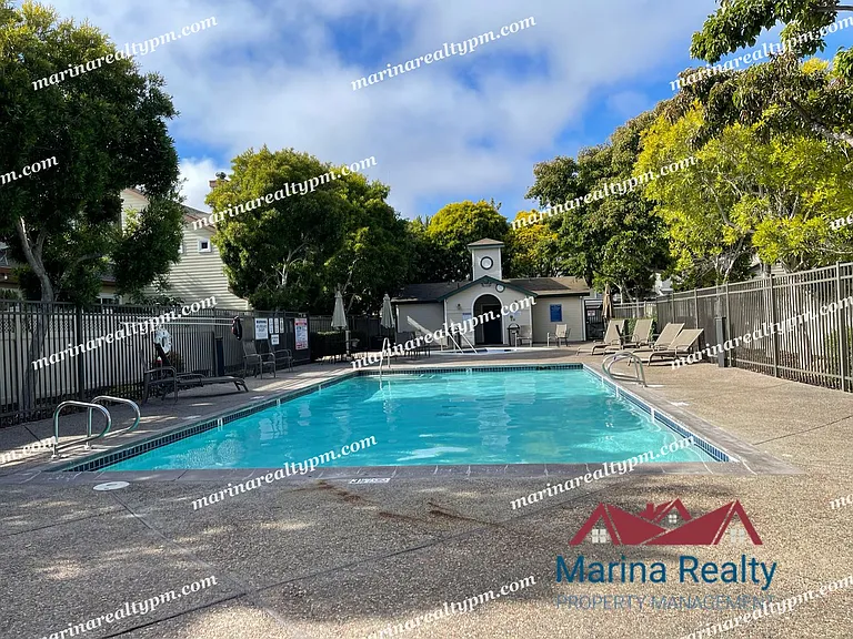 2611 Bayfront Ct — Photo 22