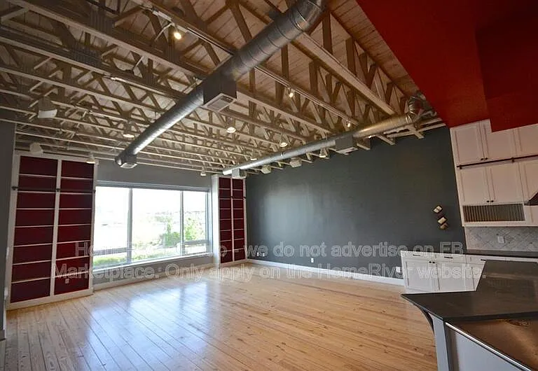 1324 Taft St — Photo 6