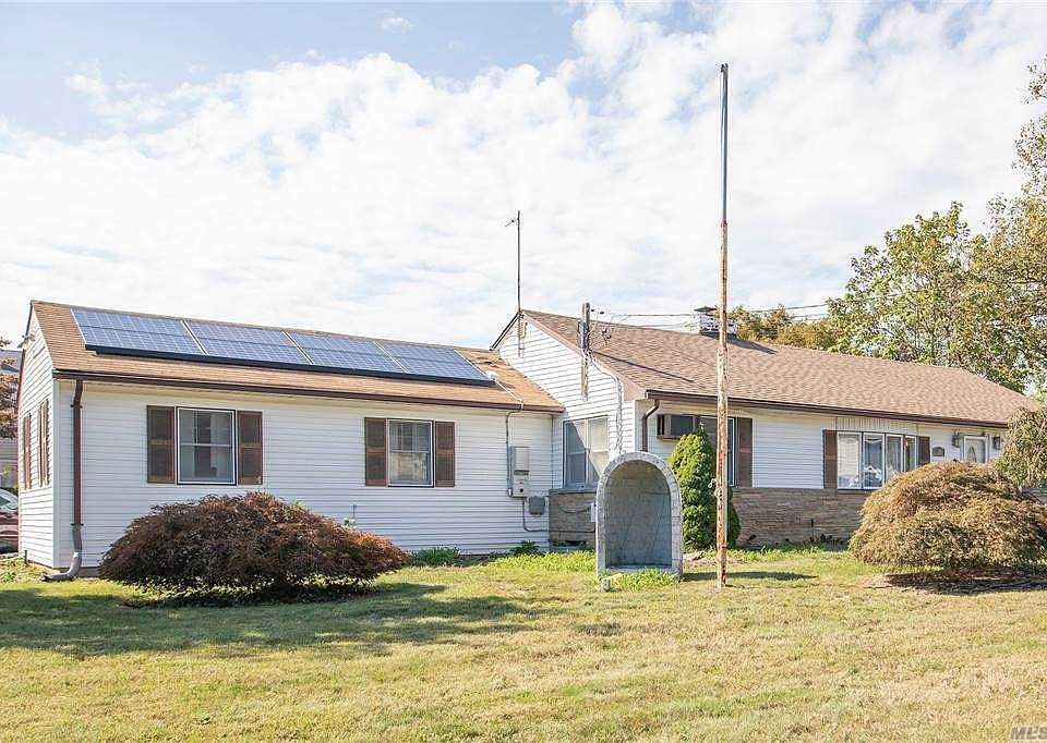 1st image of 28 Pine Acres Blvd