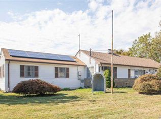 28 Pine Acres Blvd, Deer Park, NY 11729