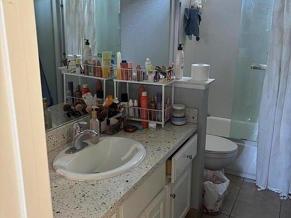 3rd image of 4983 Edgar Ct