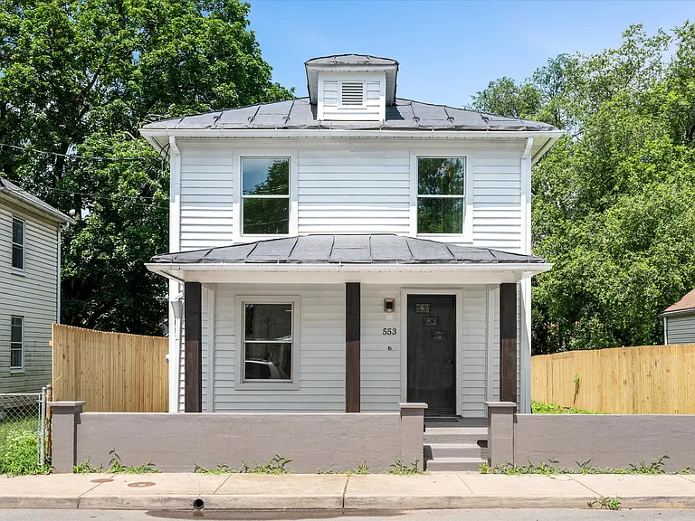 553 Highland Ave — Photo 17