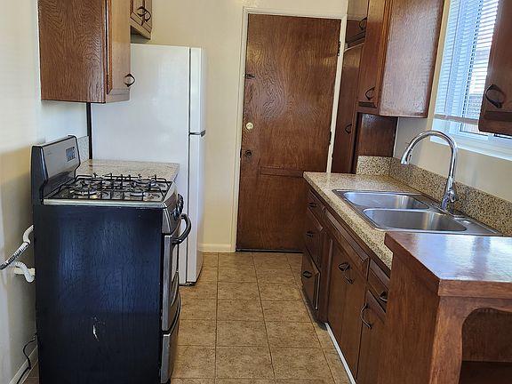 5th image of 1807 N Alexandria Ave APT 8