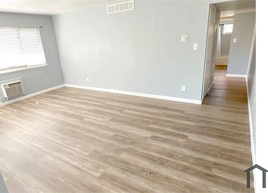 2 bed, 875 sqft, $1,895 — Photo 2