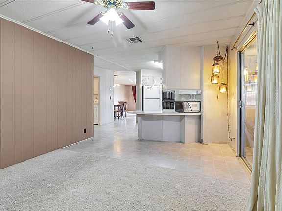5th image of 621 Shadow Creek Dr