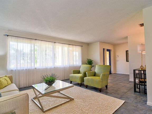4th image of 5431 Bayshore Dr