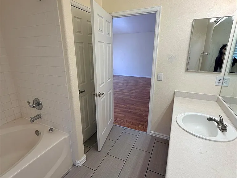 10593 Madison St — Photo 12