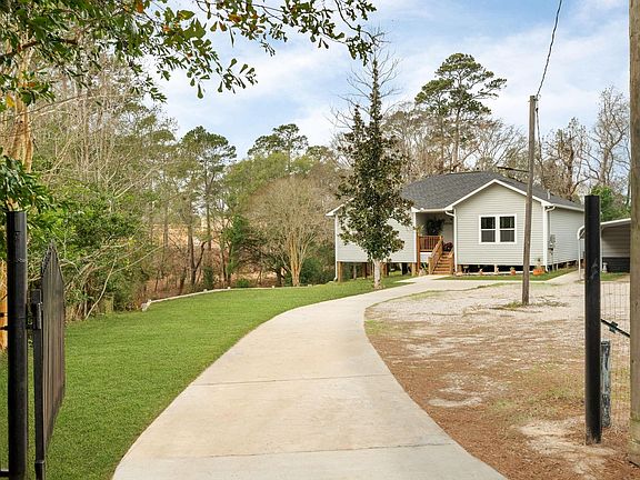 3rd image of 11706 Bogs Ct