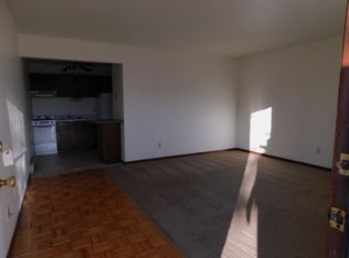 105 7th Ave APT 2, Rochelle, IL 61068