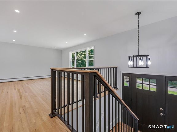 3rd image of 111 Carriage Drive