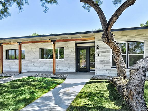 4th image of 215 Shadywood Ln