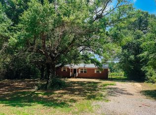 5148 Cavalier Dr, Crestview, FL 32539