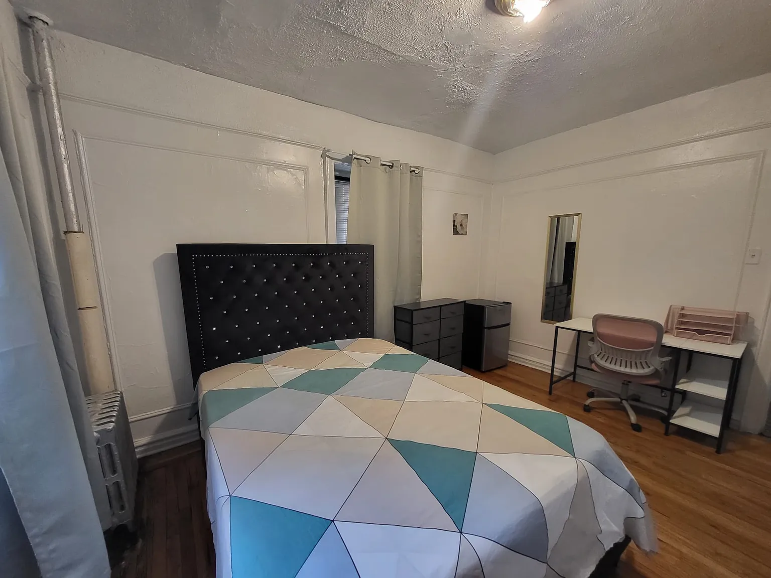 2 bed, 1938 sqft, $1,200 — Photo 2