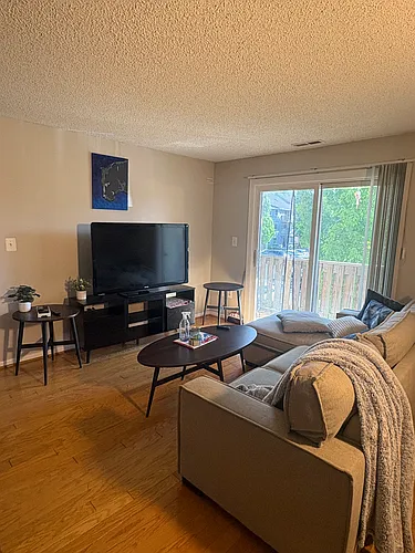 1012 Ravens Crest Dr Photo 1
