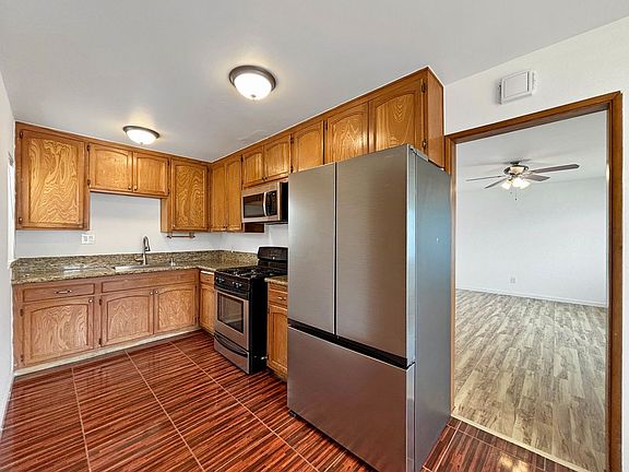 5th image of 4245 Willamette Ave