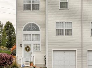 2012 Daybreak Cir, Harrisburg, PA 17110
