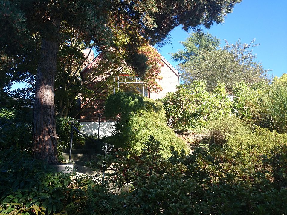 1st image of 3804 42nd Ave NE