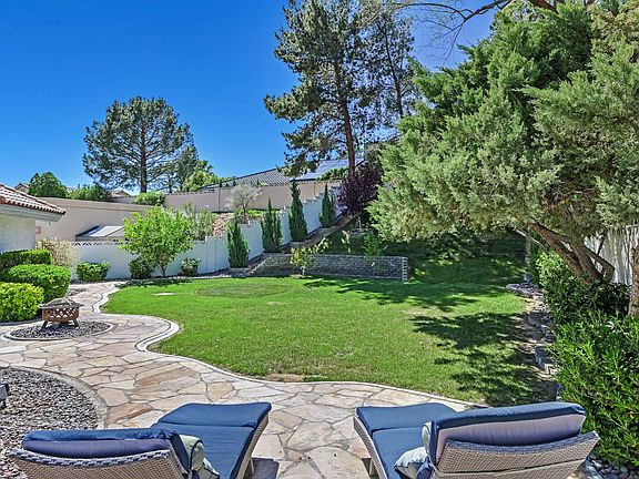 3rd image of 7264 Latour Ct