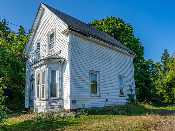 2nd image of 226 Old Harbor Road