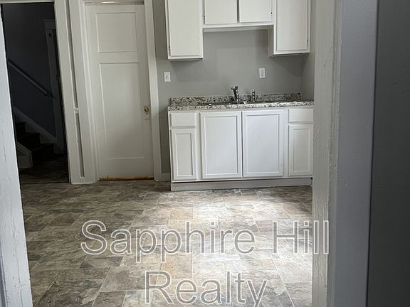 3rd image of 2927 E 126th St Unit 1