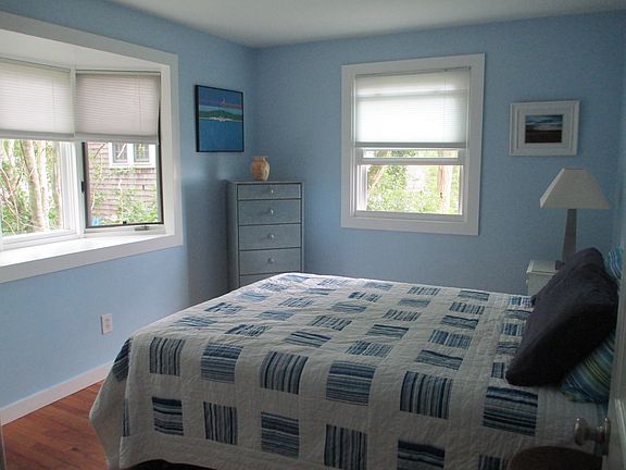 bedroom (unfurnished)