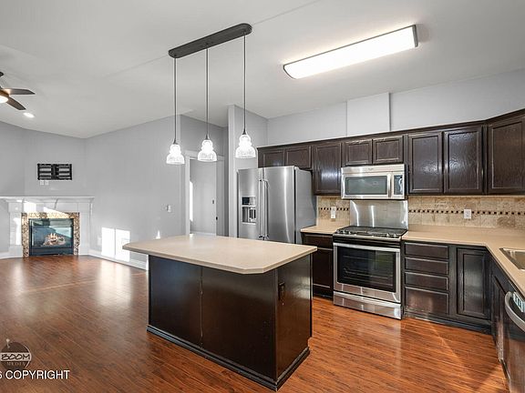 5th image of 6772 Delong Landing Cir