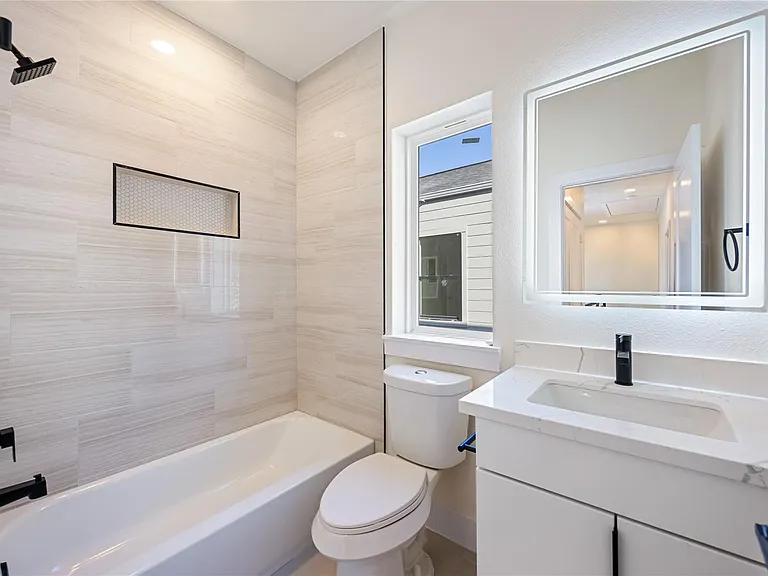 7125 England St — Photo 18