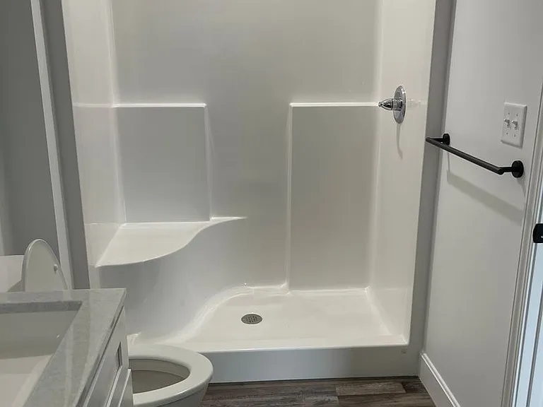 743 Howard Dr — Photo 4