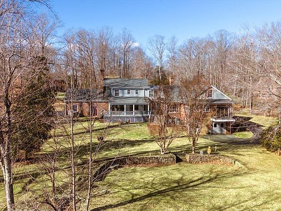 3rd image of 4716 John Scott Dr