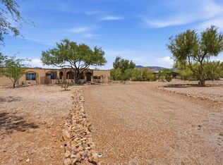 3735 N Gunnison Dr, Tucson, AZ 85749