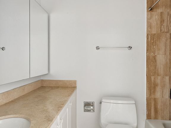 5th image of 145 E 48th St APT 9D
