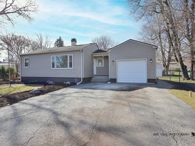 409 Nippersink Dr, McHenry, IL, 60050