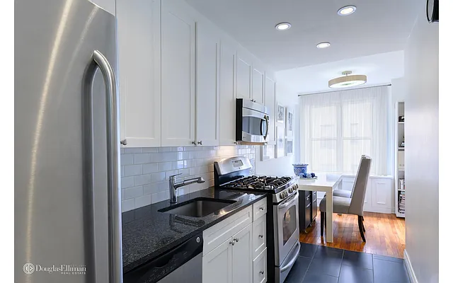 Sold by Douglas Elliman | media 25