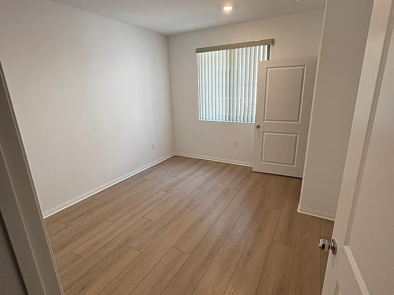 26913 Millerton St — Photo 25