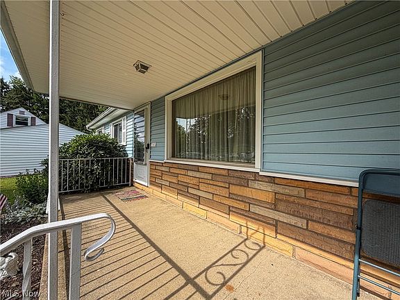 4th image of 53 Memorial Cir