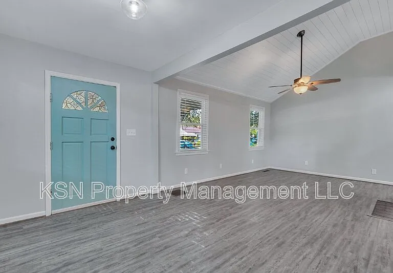 1928 Hawthorne St — Photo 14