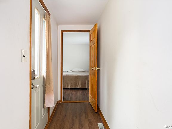 4th image of 5 Willow Road