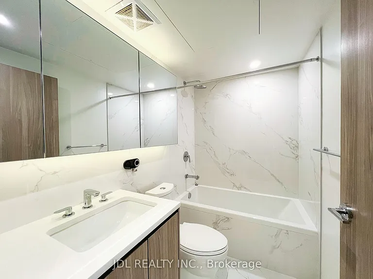27 McMahon Dr #1107 — Photo 7