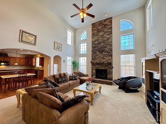 5th image of 8061 Vegas Ct