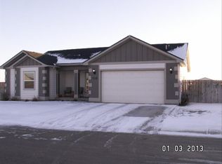 735 SW Foley St, Mountain Home, ID 83647