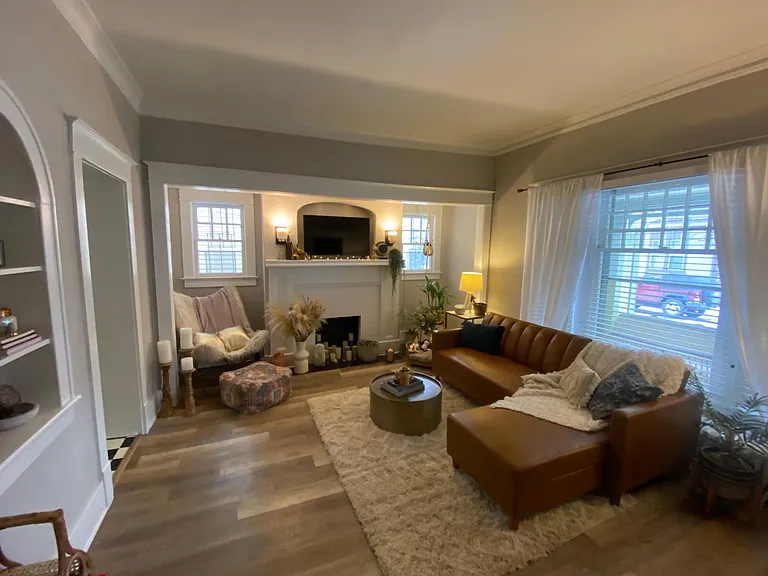 149 College St #1 — Photo 3