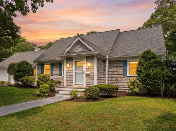 4 Aunt Edith's Road, South Yarmouth, MA 02664